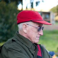 Stewart Brand fr.wikipedia.org/wiki/Stewart_Brand